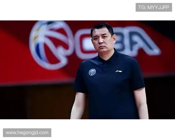 巩晓彬：从篮球场到教练席，探索中国篮球名帅的传奇历程