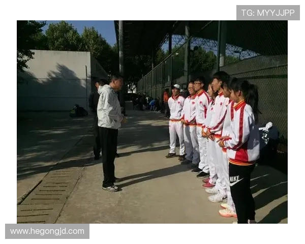 成都网球队荣登全国网球配合排行榜第五名展现强大实力与团队默契