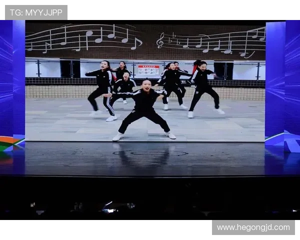 热议街舞:探讨北京街舞队战术革新与表演风格的深度变迁 热议街舞:探讨北京街舞队战术革新与表演风格的深度变迁