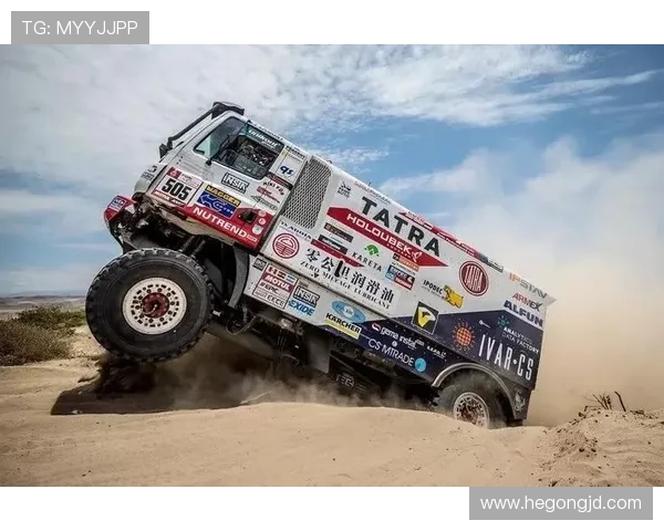 重庆排球队默契配合探秘：如何打造无懈可击的团队协作能力